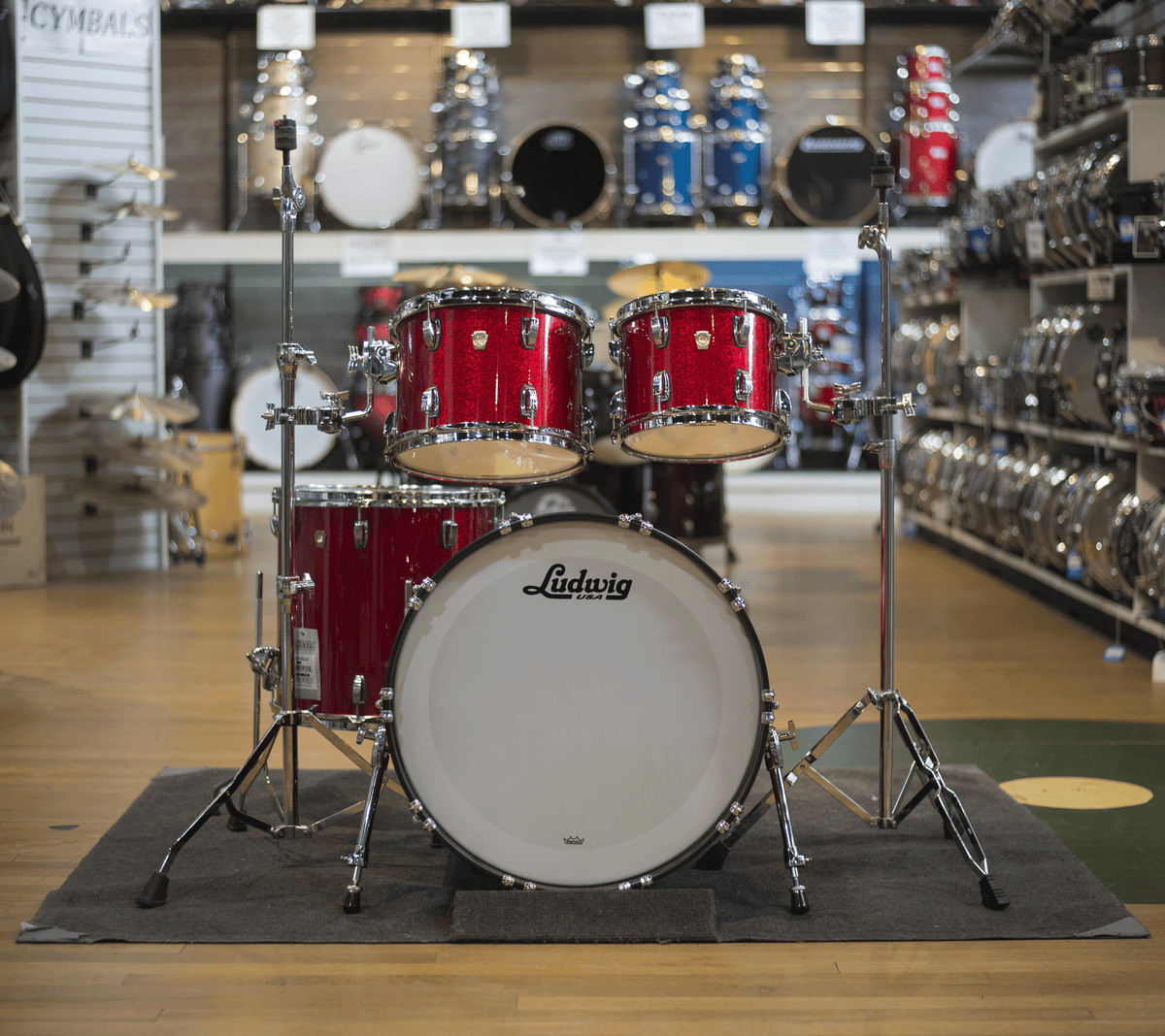 Ludwig Classic Maple Drum Kit in Red Sparkle (L88204AX27)